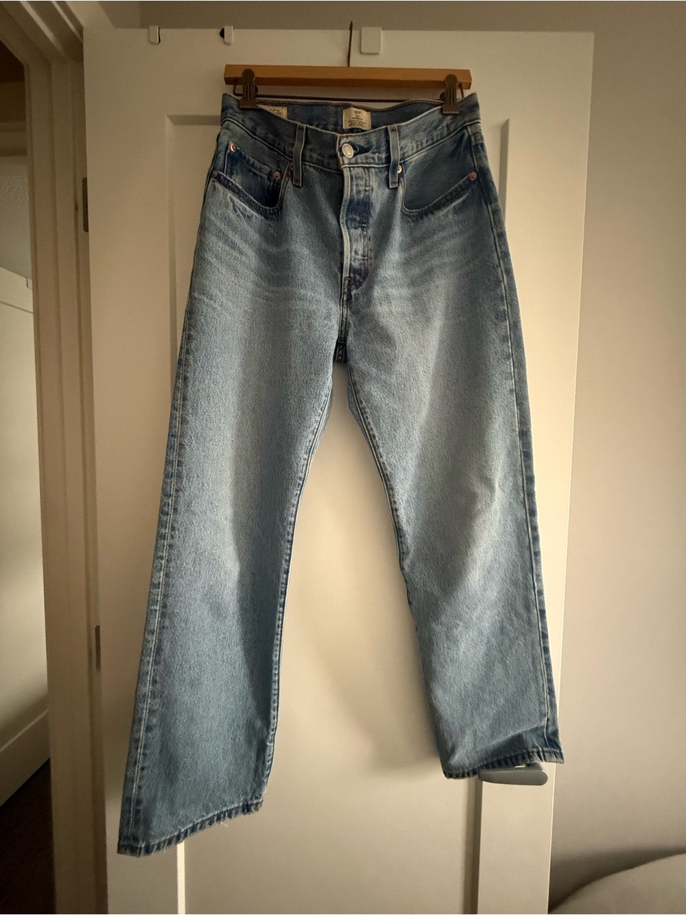 Women’s Light Blue 501 90s Jeans